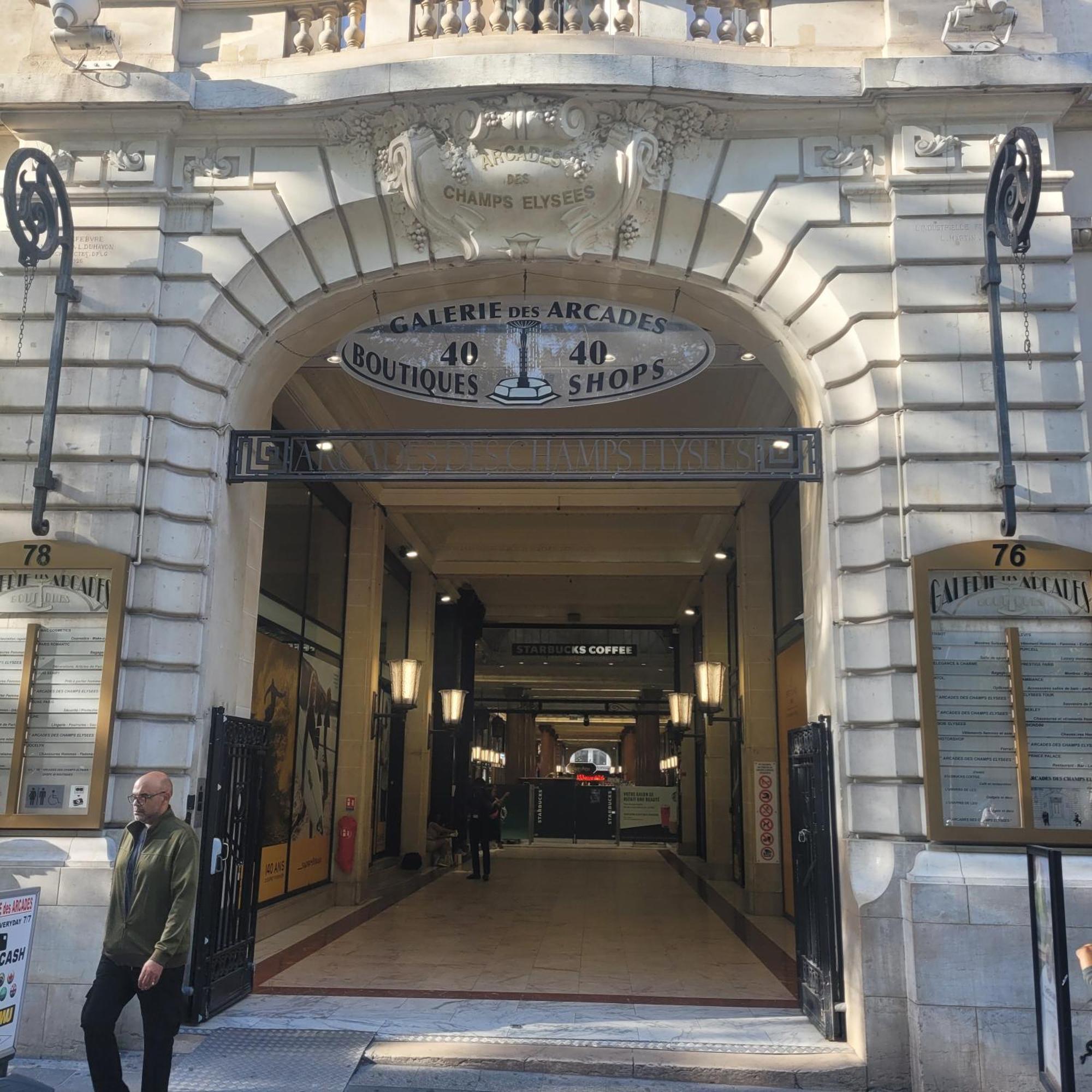 Bel Appartement Champs Elysees Avec 2 Chambres Paris Exterior foto